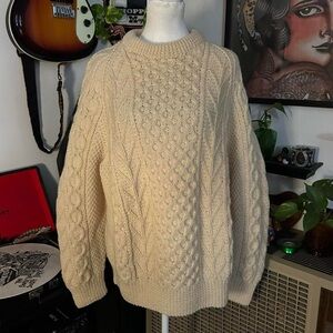 Vintage 1970s Men’s Creme Cable Wool Knit Sweater